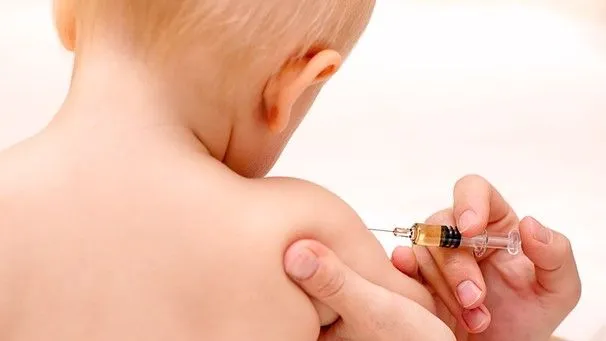 Kinderimpfpflicht vor Gericht: Verstoß gegen Arzneimittelrecht